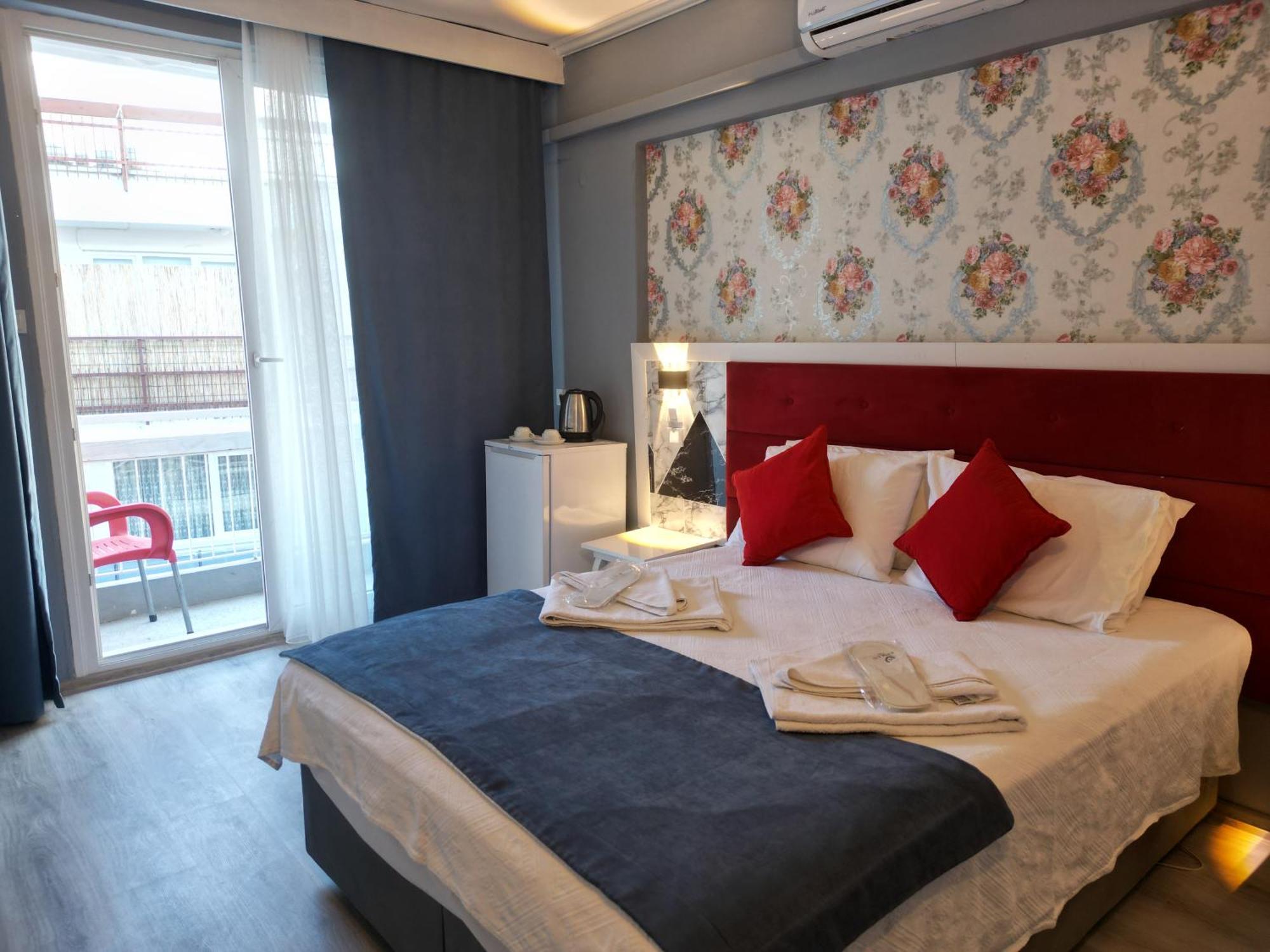 Akman City Hotel 库萨达斯 外观 照片