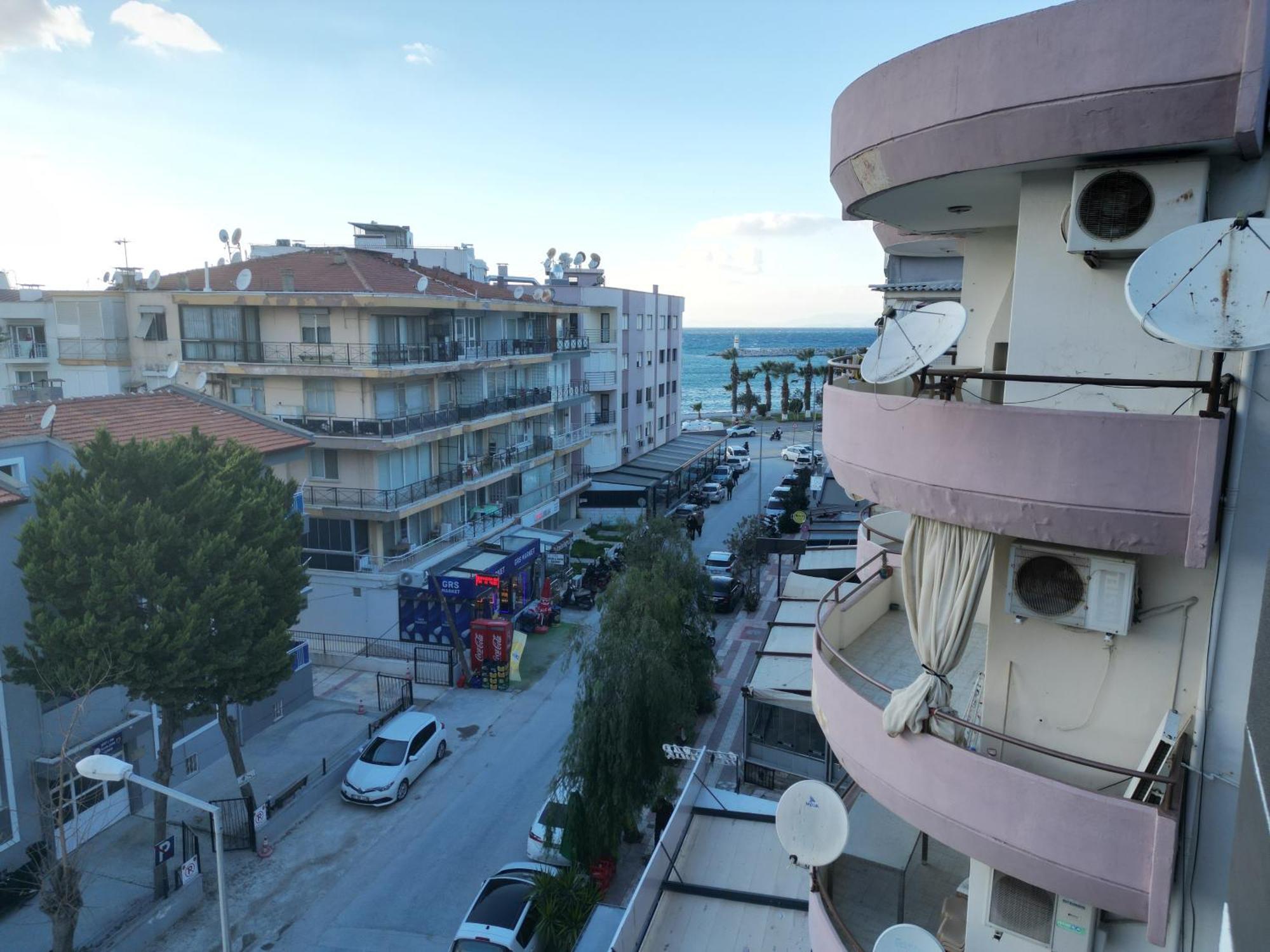 Akman City Hotel 库萨达斯 外观 照片