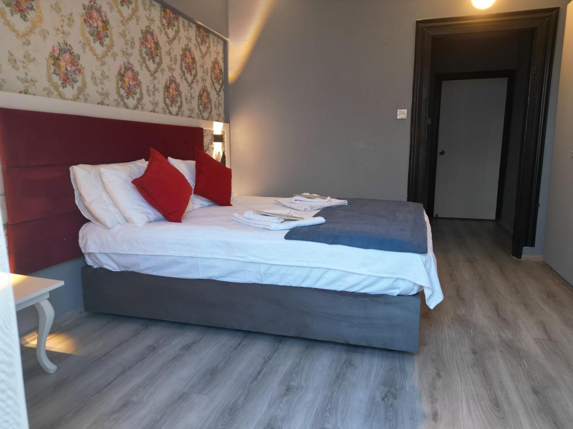 Akman City Hotel 库萨达斯 外观 照片